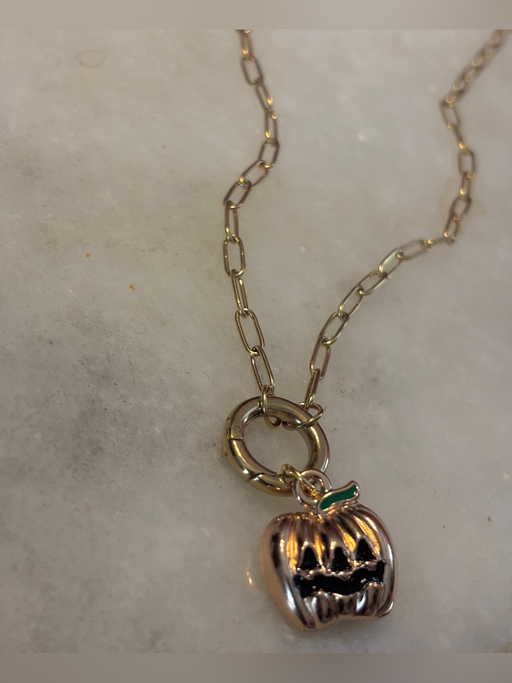 Jack-o'-Lantern Charm & Clasp, Gold-Tone with Green Leaf & Black Cutout Face NEW - Picture 3 of 7